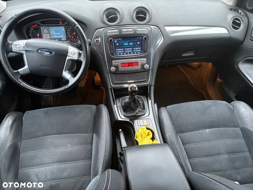 Ford Mondeo 2.0 Ambiente - 8