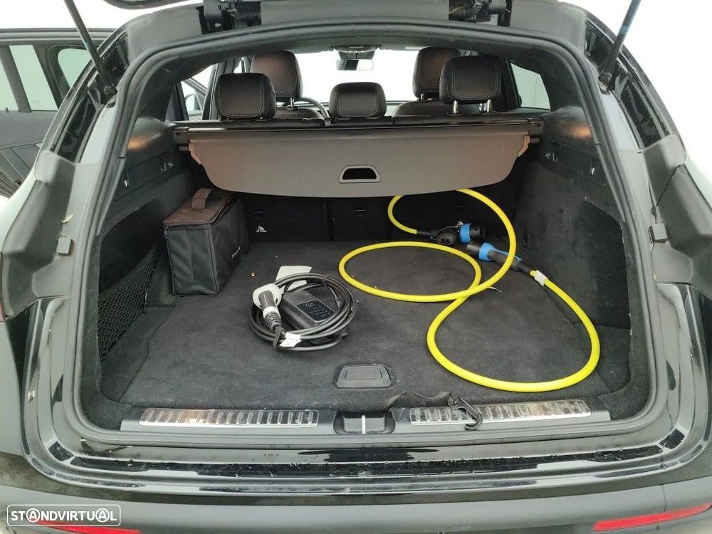 Mercedes-Benz EQC 400 4Matic AMG Line Electric Art - 6