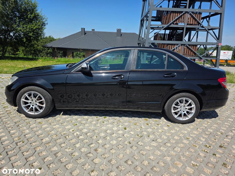 Mercedes-Benz Klasa C 200 CDI Elegance - 12