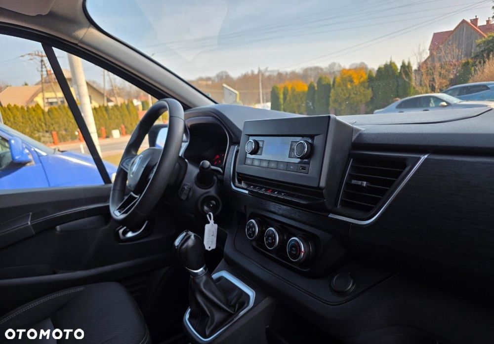Renault Trafic - 24