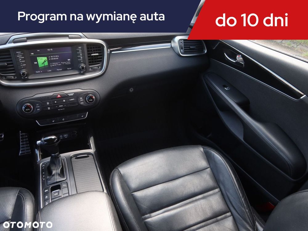 Kia Sorento - 10