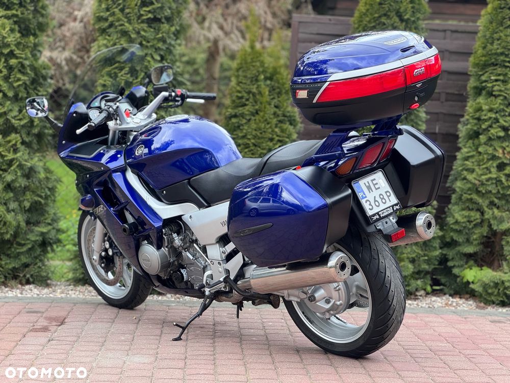 Yamaha FJR - 8