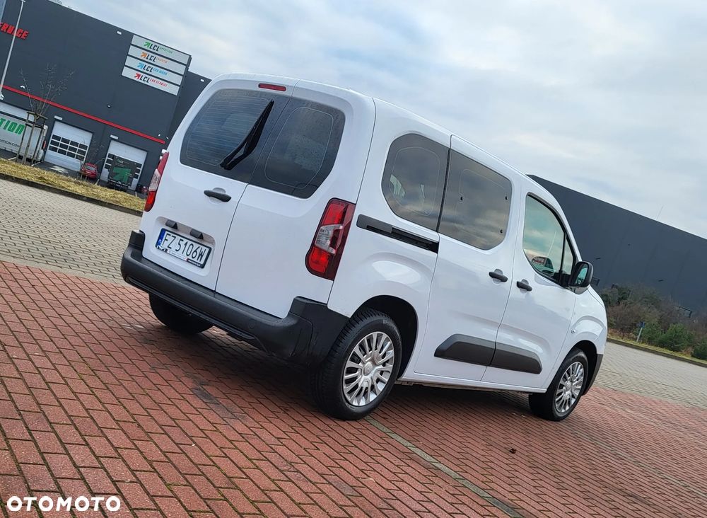 Toyota Proace City Verso 1.2 Turbo L1 Combi - 5