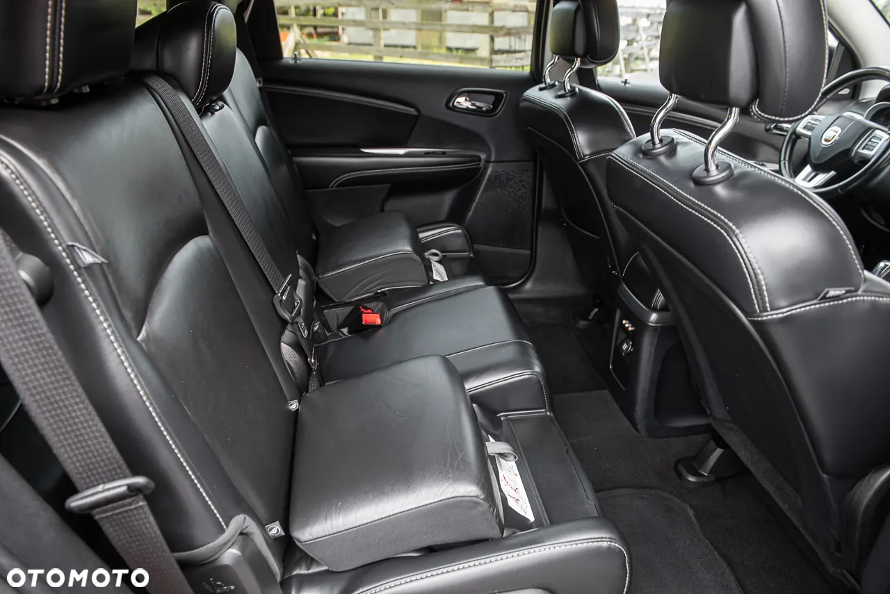 Fiat Freemont 2.0 Multijet Black Code AWD - 33