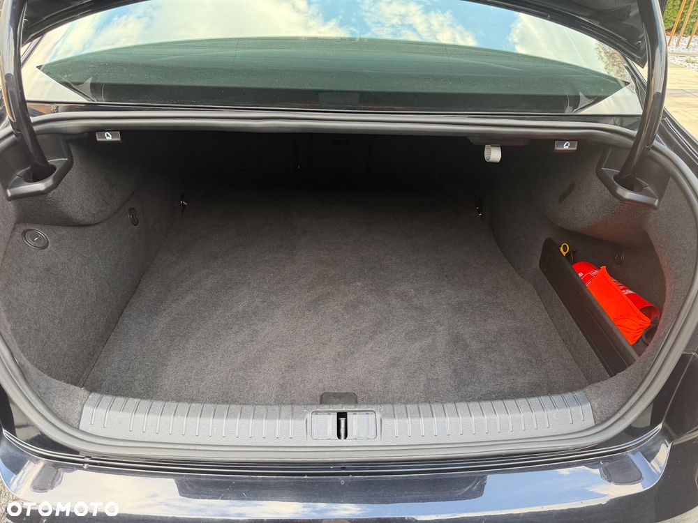 Volkswagen Passat 2.0 TSI 4Mot Elegance DSG - 32