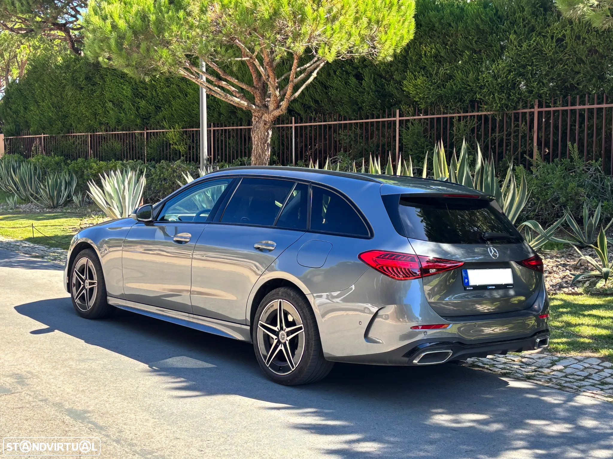 Mercedes-Benz C 300 e AMG Line - 4
