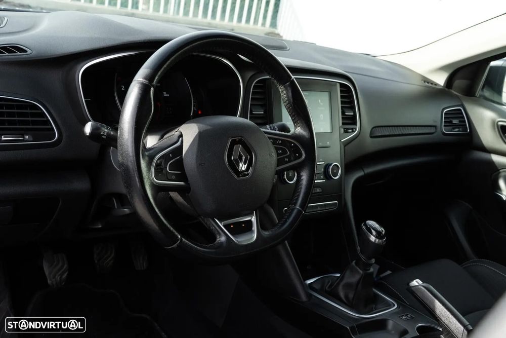 Renault Mégane 1.5 dCi Comfort SS - 8