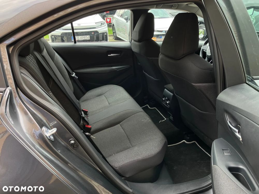Toyota Corolla 1.8 Hybrid Comfort - 18