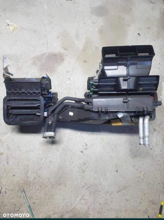 NAGRZEWNICA KOMPLETNA AUDI A4 B6 B7 8E1820005C - 1