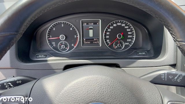 Volkswagen Multivan - 10
