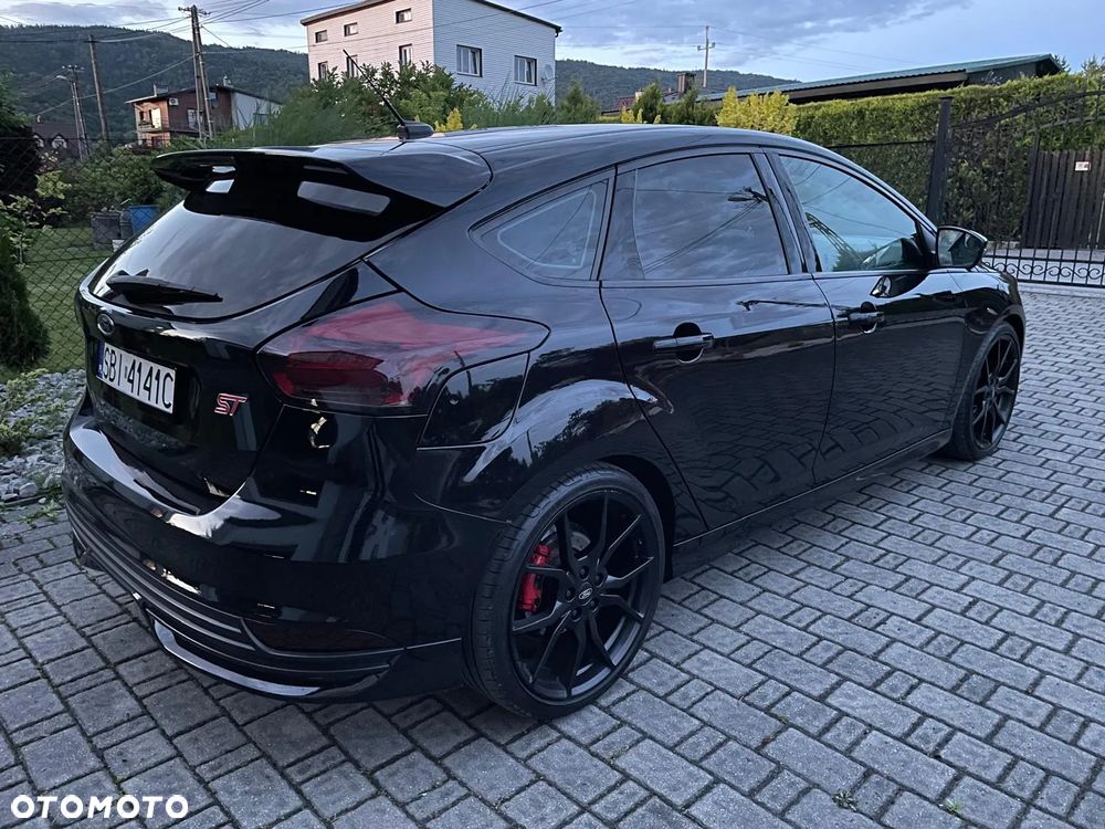 Ford Focus 2.0 EcoBoost ST-2 - 8