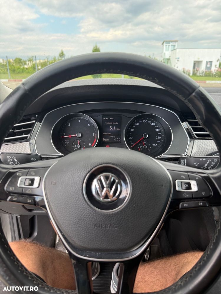 Volkswagen Passat Alltrack - 11
