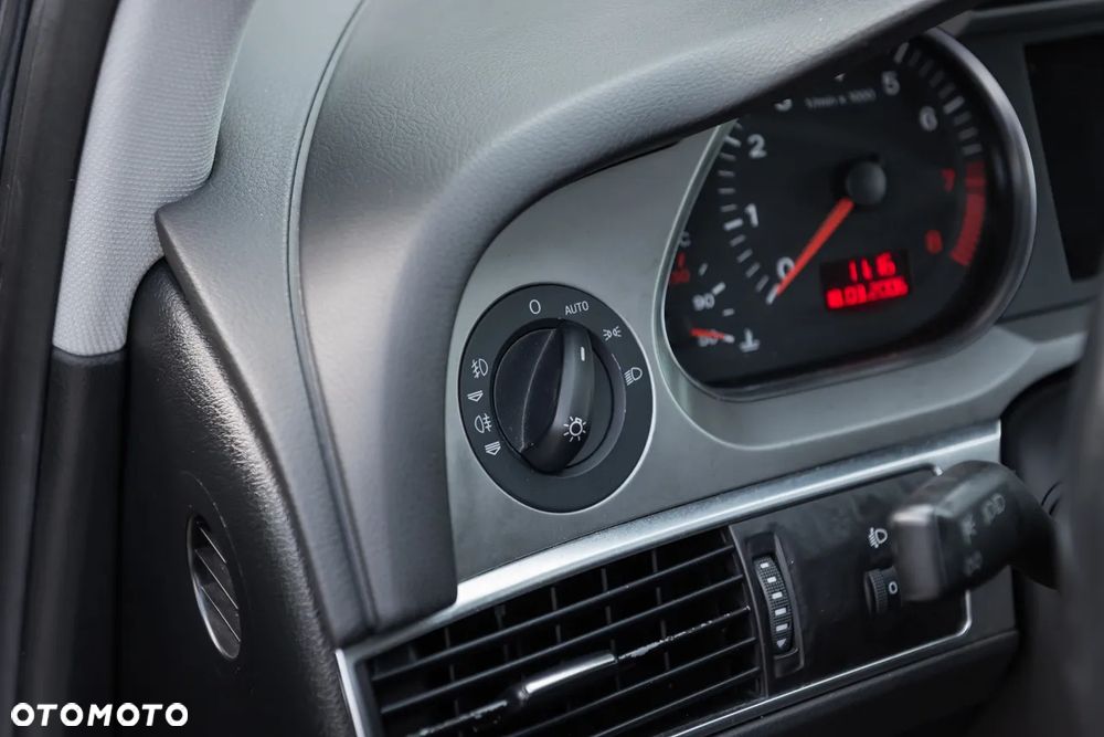 Audi A6 Avant 2.0 TFSI multitronic - 16