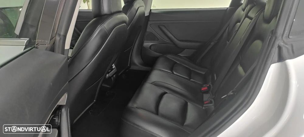 Tesla Model 3 Standard RWD - 19