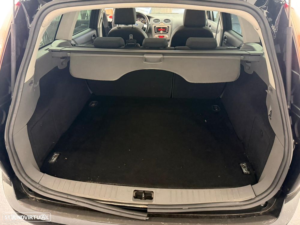 Ford Focus SW 1.6 TDCi Titanium - 13