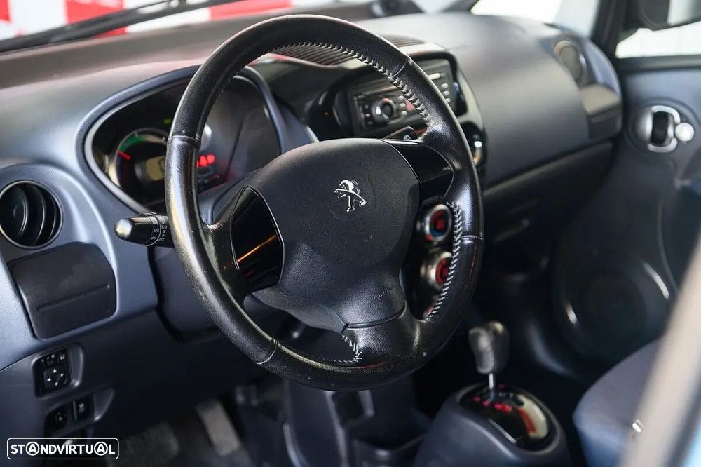 Peugeot iOn Active - 23