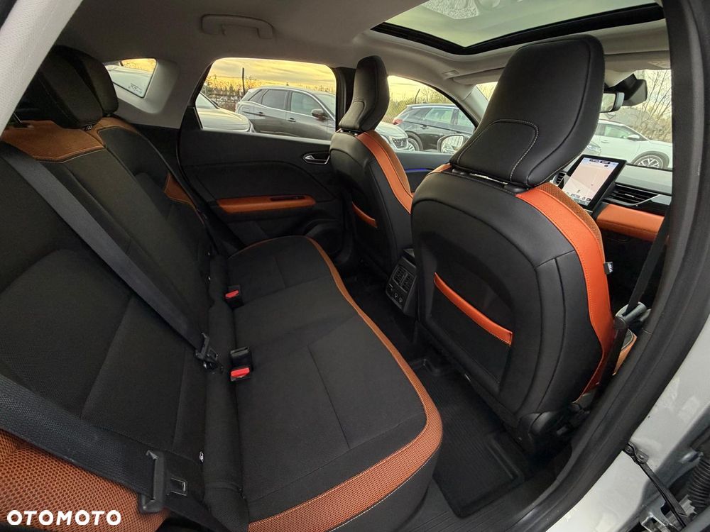 Renault Captur TCe 155 EDC GPF INTENS - 24