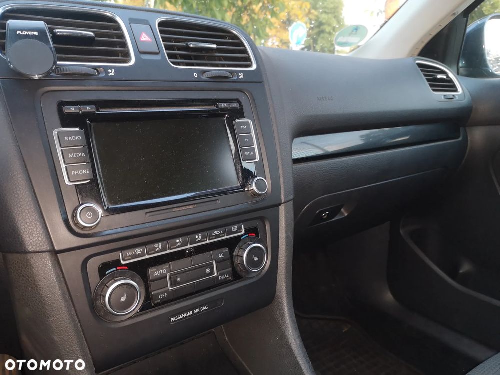 Volkswagen Golf 1.6 TDI DPF Highline - 12