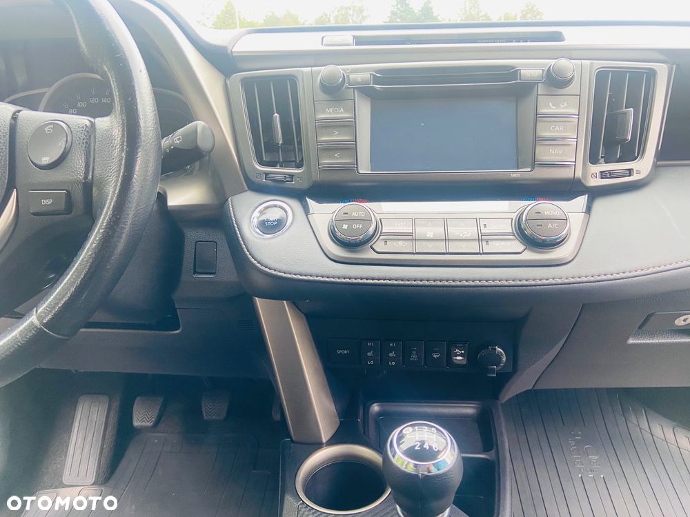 Toyota RAV4 2.0 D-4D Premium 4x2 - 13