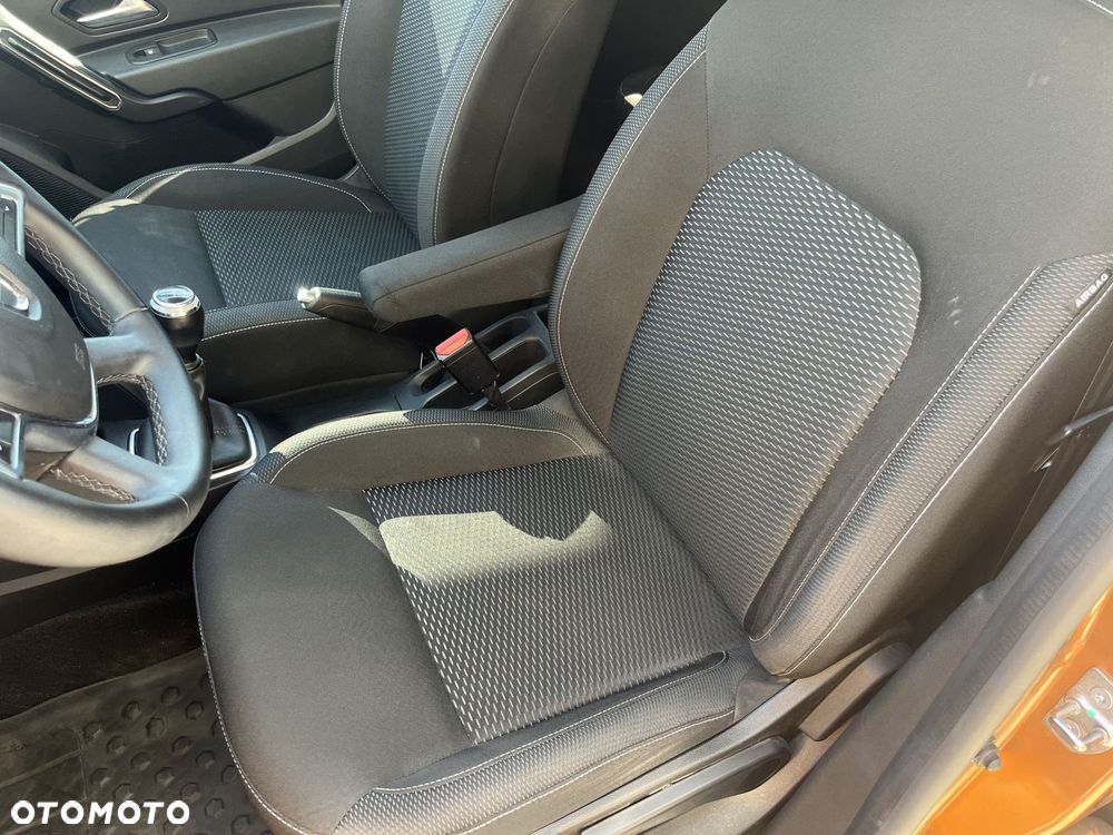 Dacia Duster 1.6 SCe Essential - 12