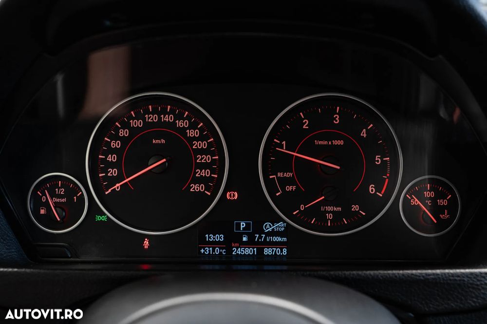 BMW Seria 3 325d Aut. Sport Line - 28