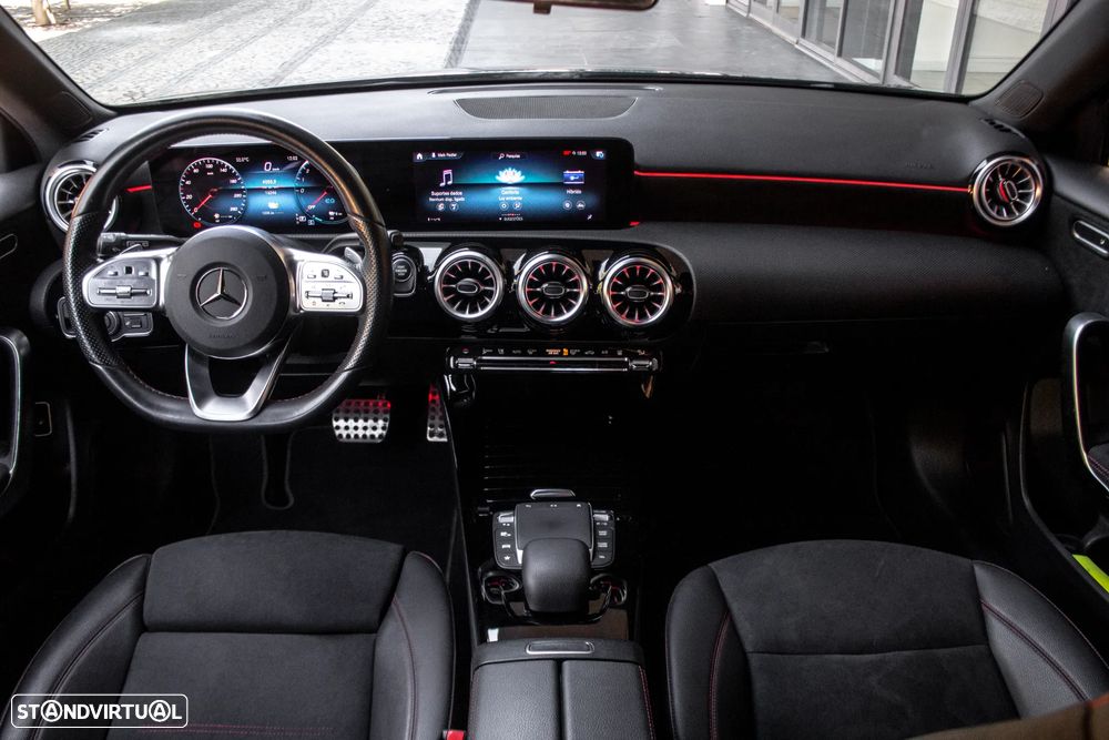 Mercedes-Benz A 250 e AMG Line - 36