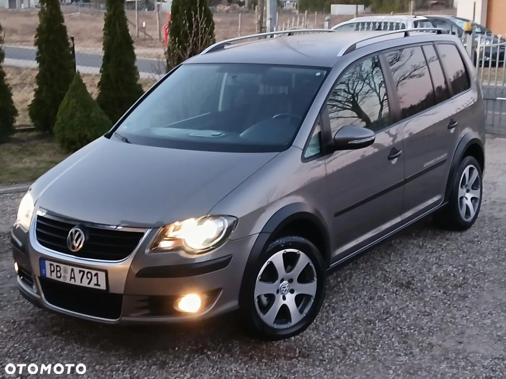 Volkswagen Touran 1.4 TSI Cross - 14