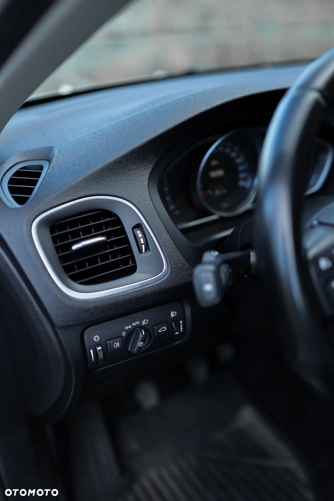 Volvo V40 D2 Kinetic - 18