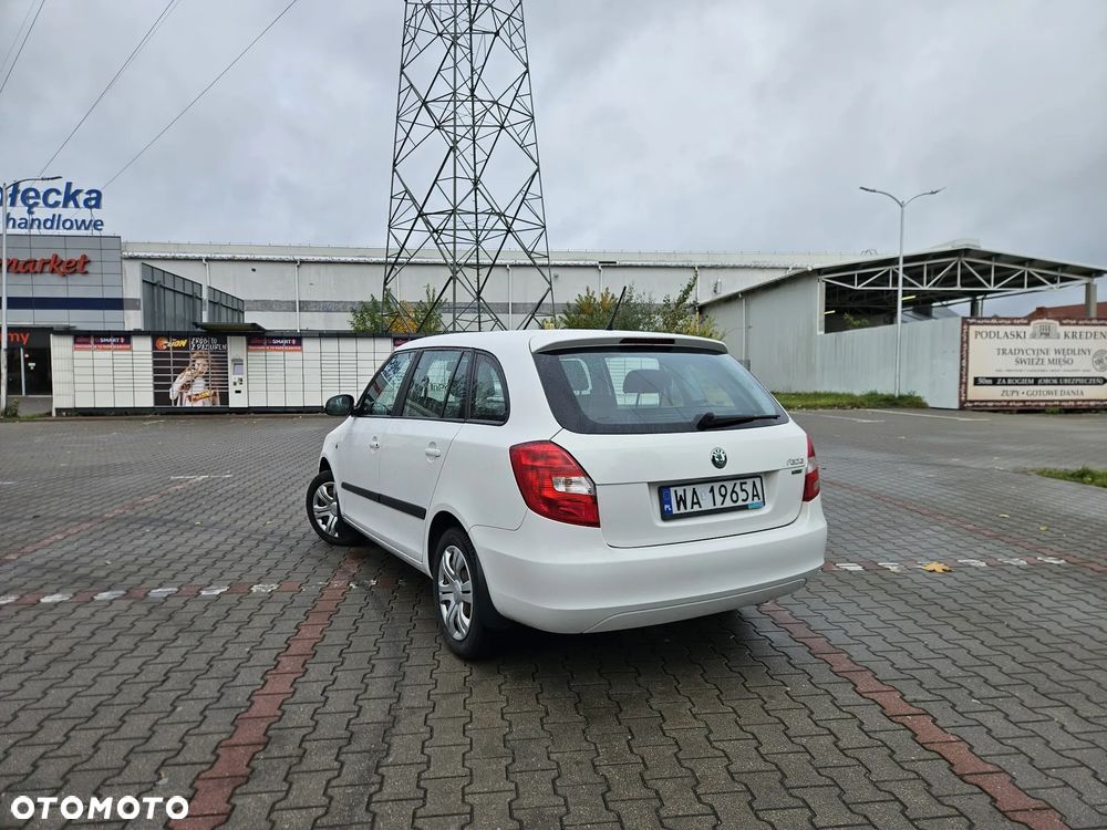 Skoda Fabia 1.4 16V Ambition - 5