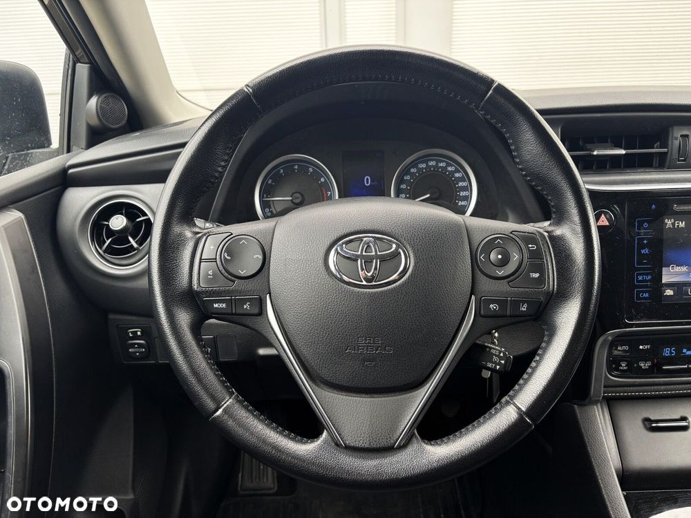 Toyota Corolla 1.6 Comfort - 13
