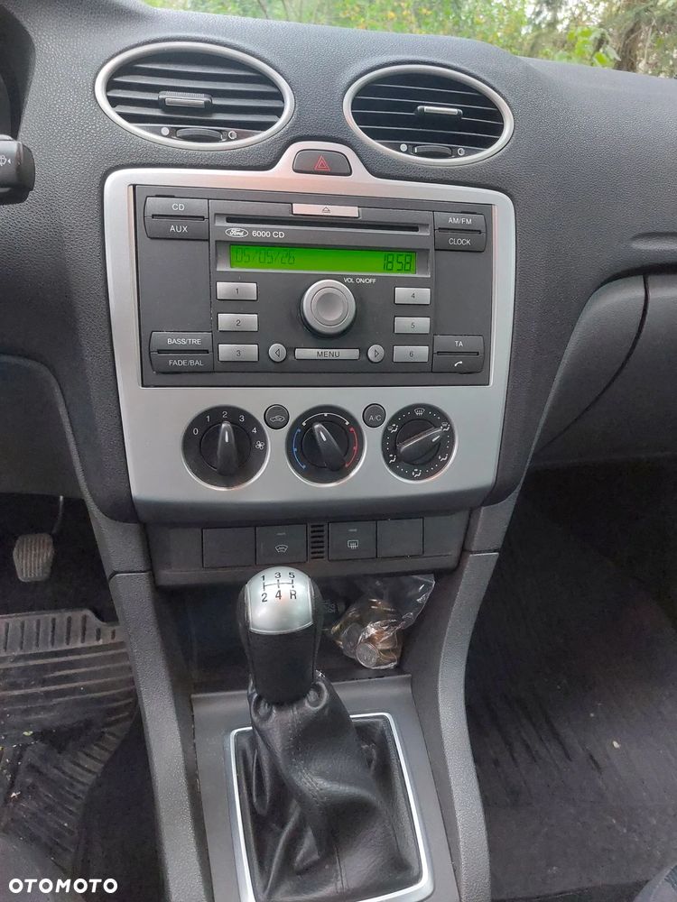 Ford Focus 1.6 Ti-VCT Trend - 8