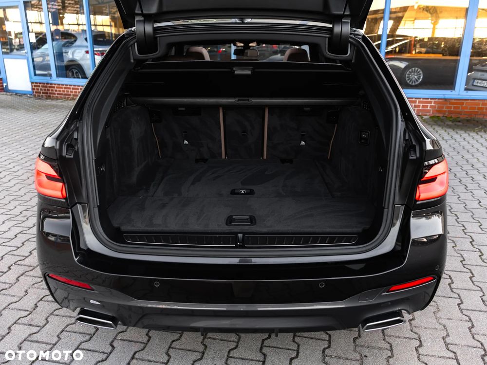 BMW Seria 5 520d xDrive mHEV M Sport sport - 12