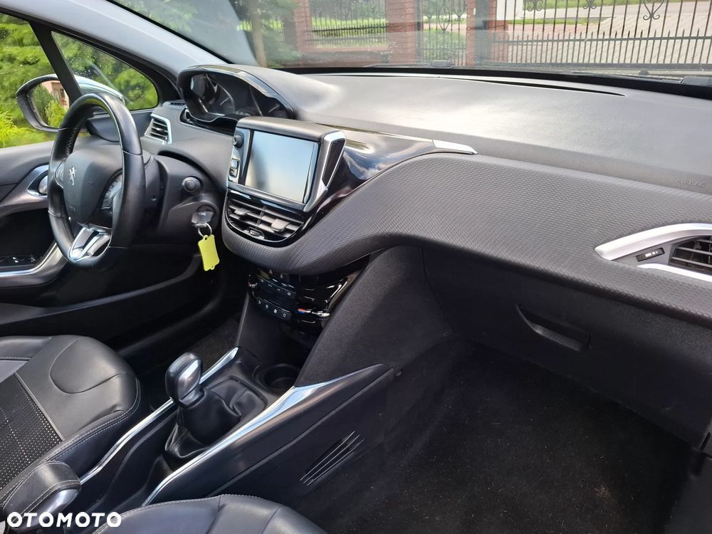Peugeot 2008 e-HDi FAP 92 STOP & START Allure - 11