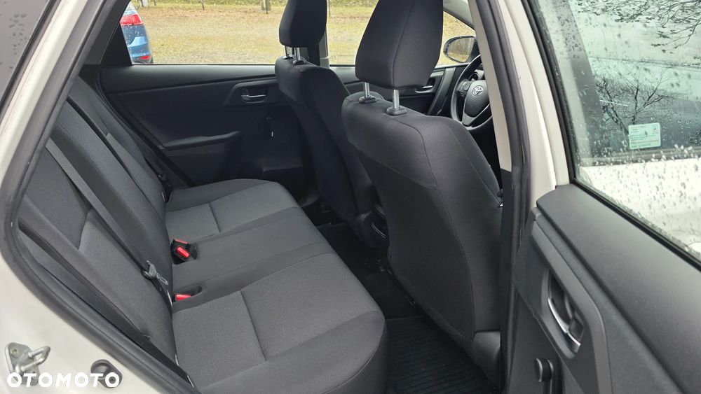 Toyota Auris 1.33 VVT-i Life - 33