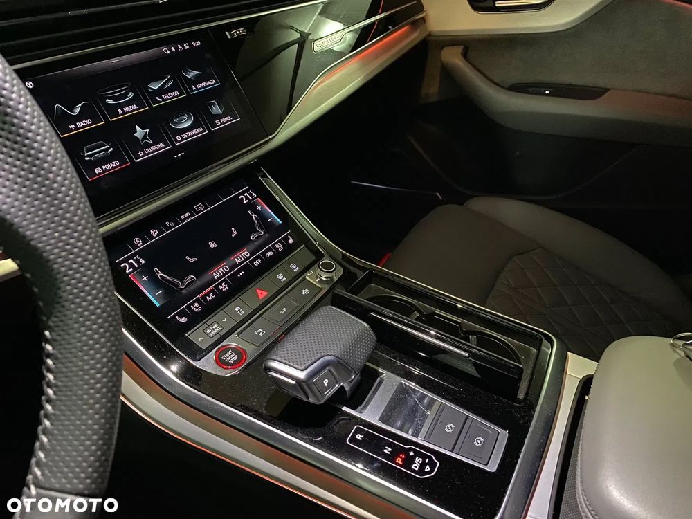 Audi SQ8 - 26