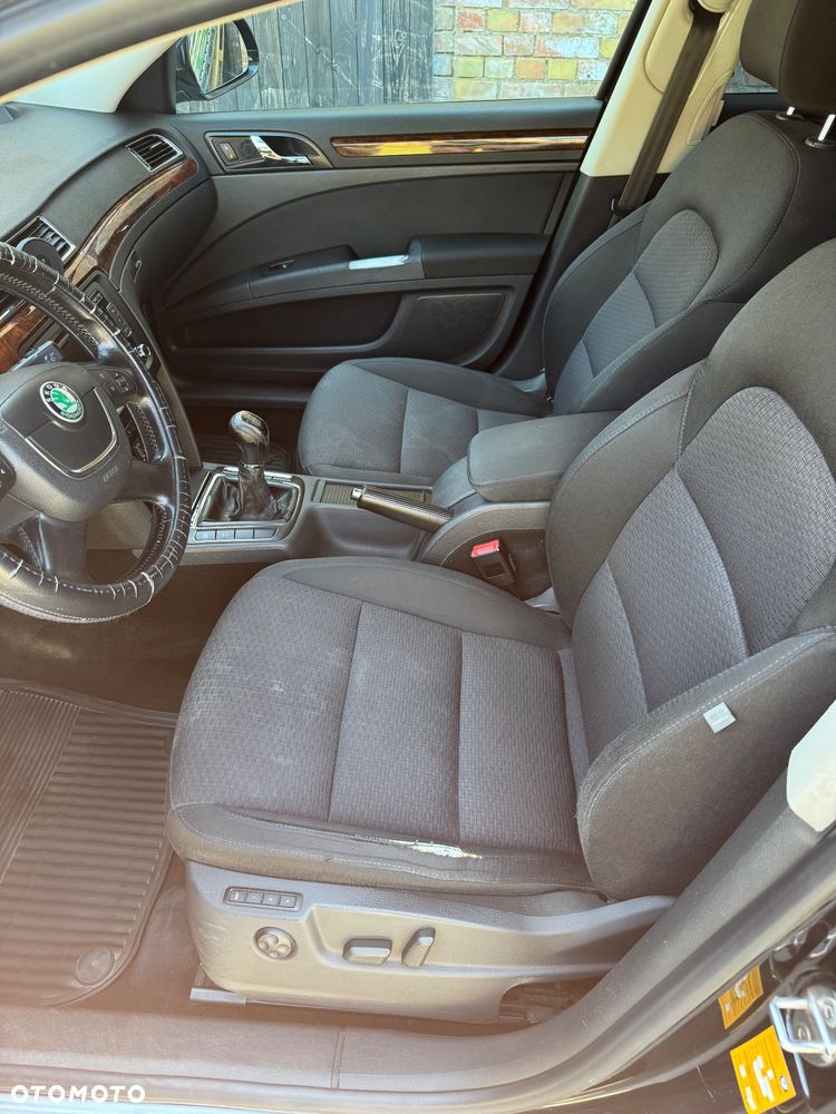 Skoda Superb 2.0 TDI Elegance - 11