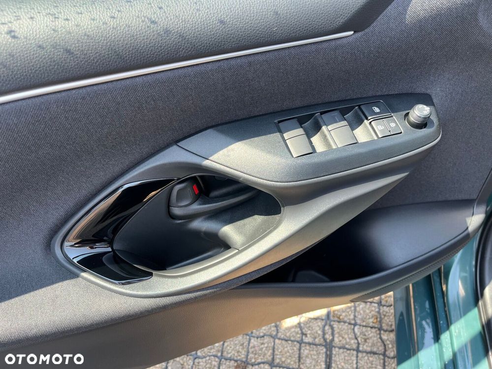 Toyota Yaris Hybrid 1.5 Style - 24