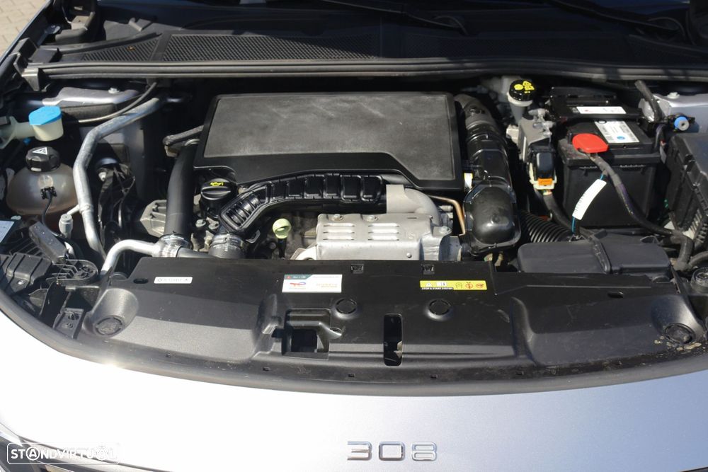 Peugeot 308 1.2 PureTech Allure EAT8 - 49