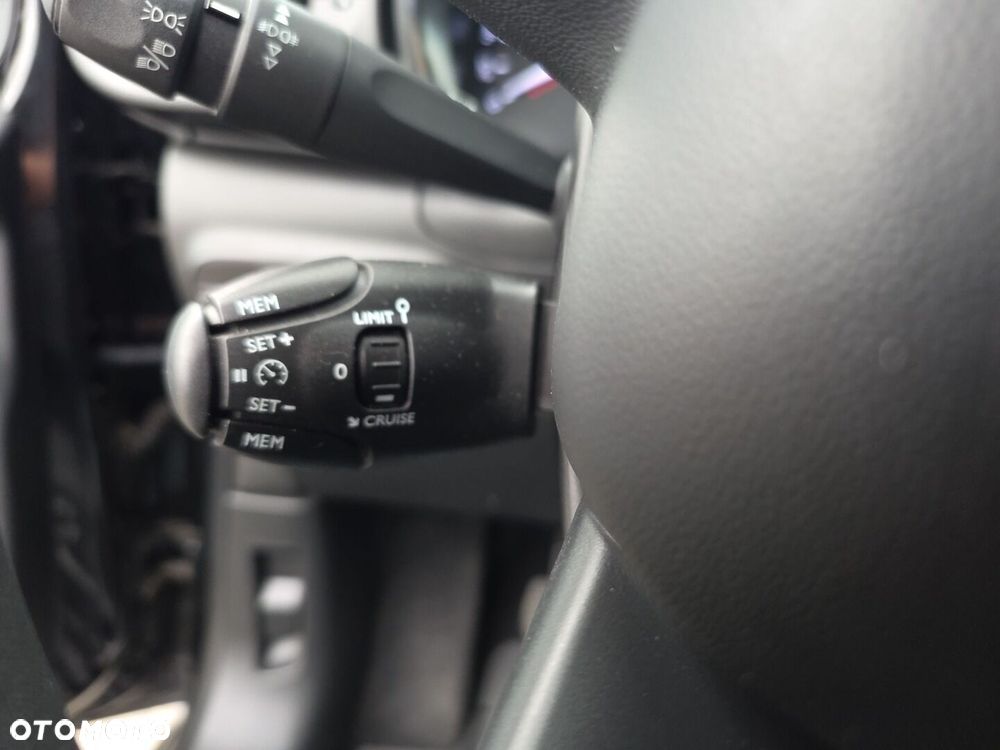 Citroën C3 1.2 PureTech Live - 19