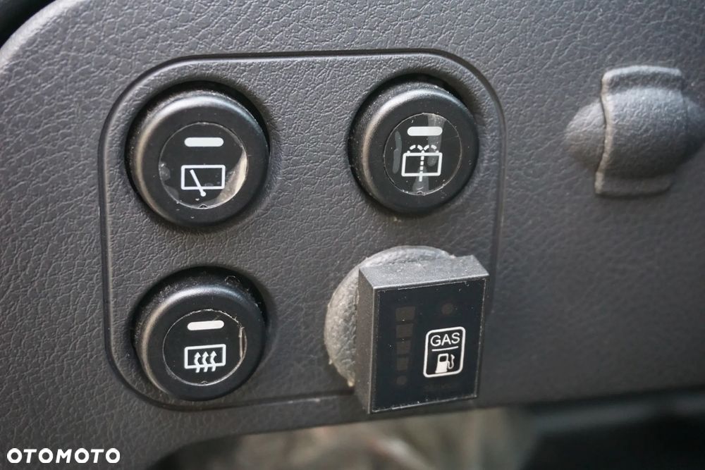 Tata Indica 1.4 GLS - 17