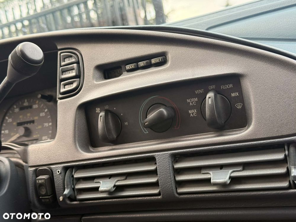 Ford Taurus Estate 3.8 LX - 15