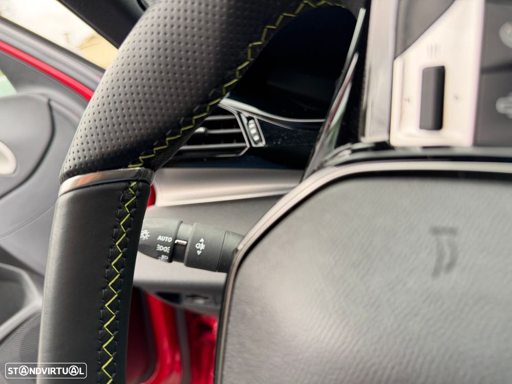 Peugeot 308 1.2 PureTech GT EAT8 - 31