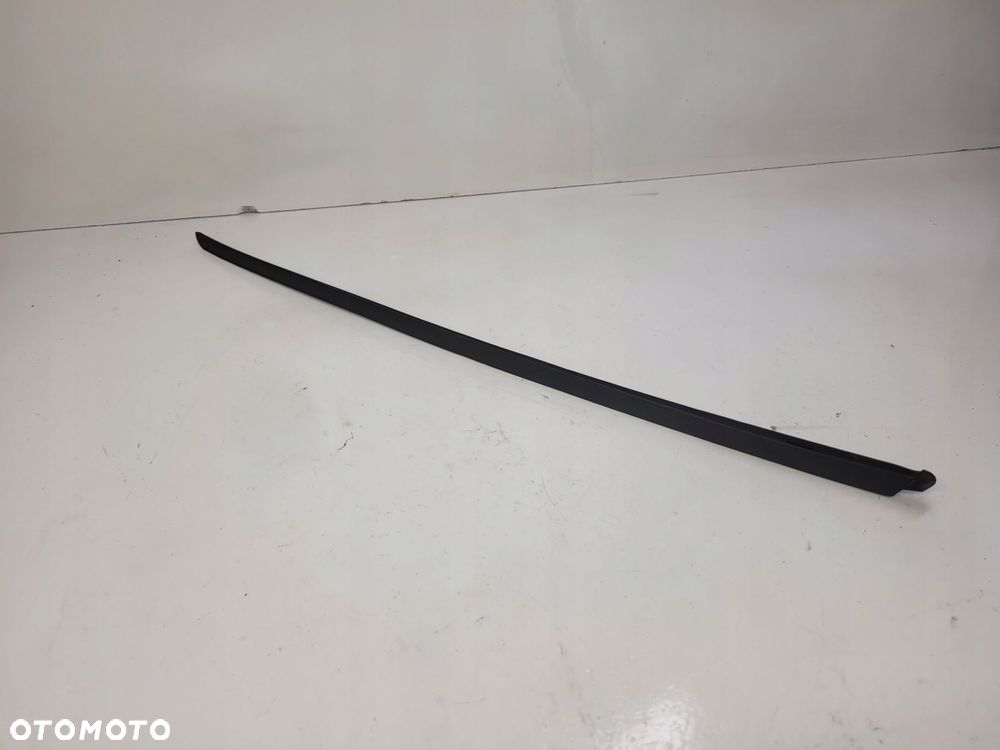 LISTWA ZGARNIAJĄCA PRAWA AUDI A4 B7 8E0854328E - 1