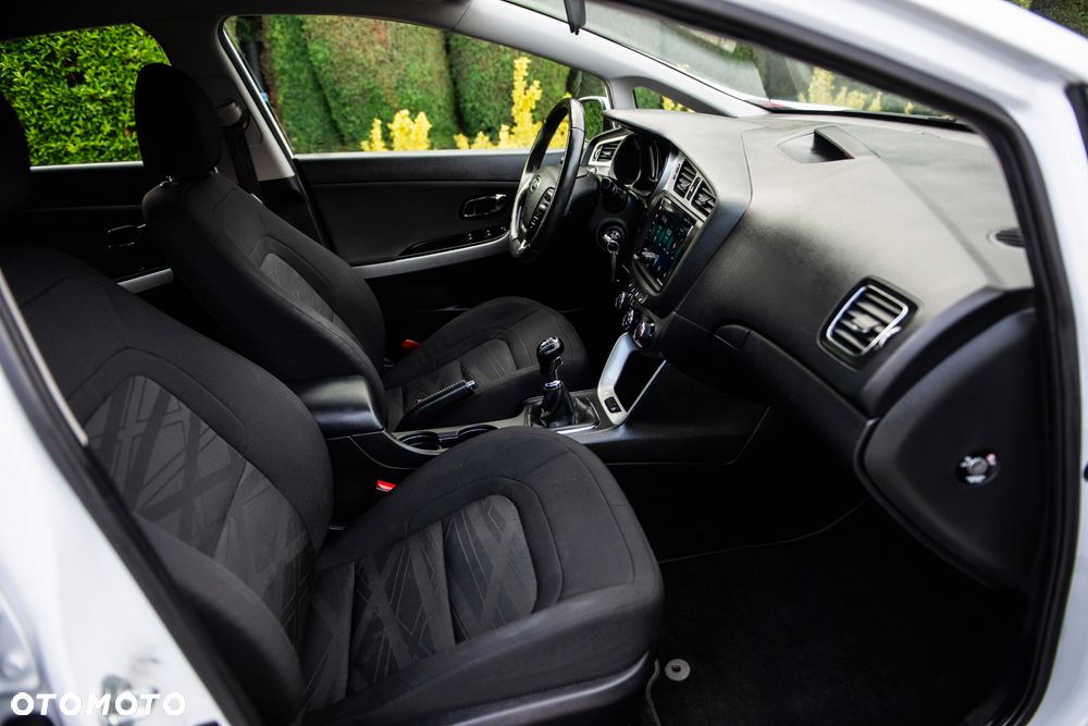 Kia Ceed 1.4 CVVT Vision - 38