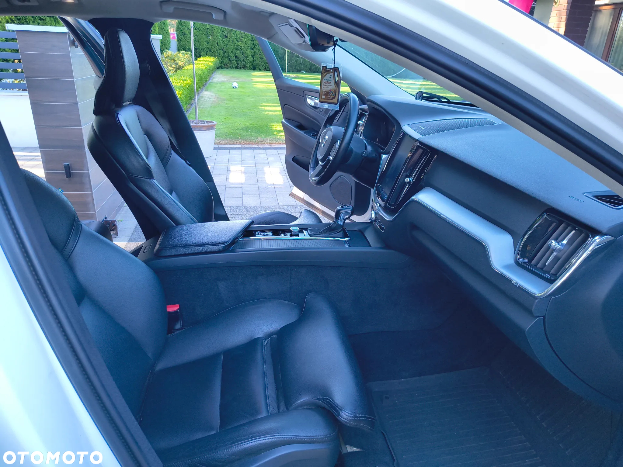 Volvo XC 60 T5 AWD Momentum - 6