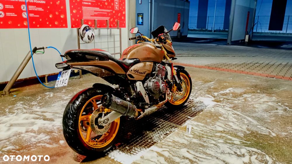 Honda CB - 4