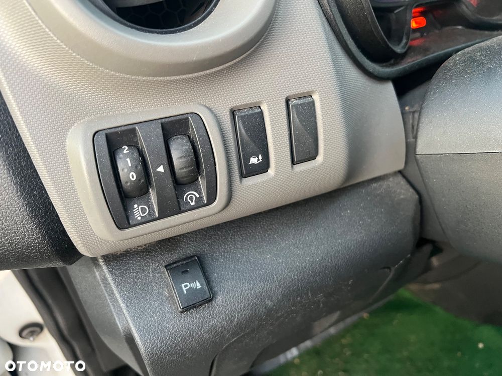 Renault Trafic - 19