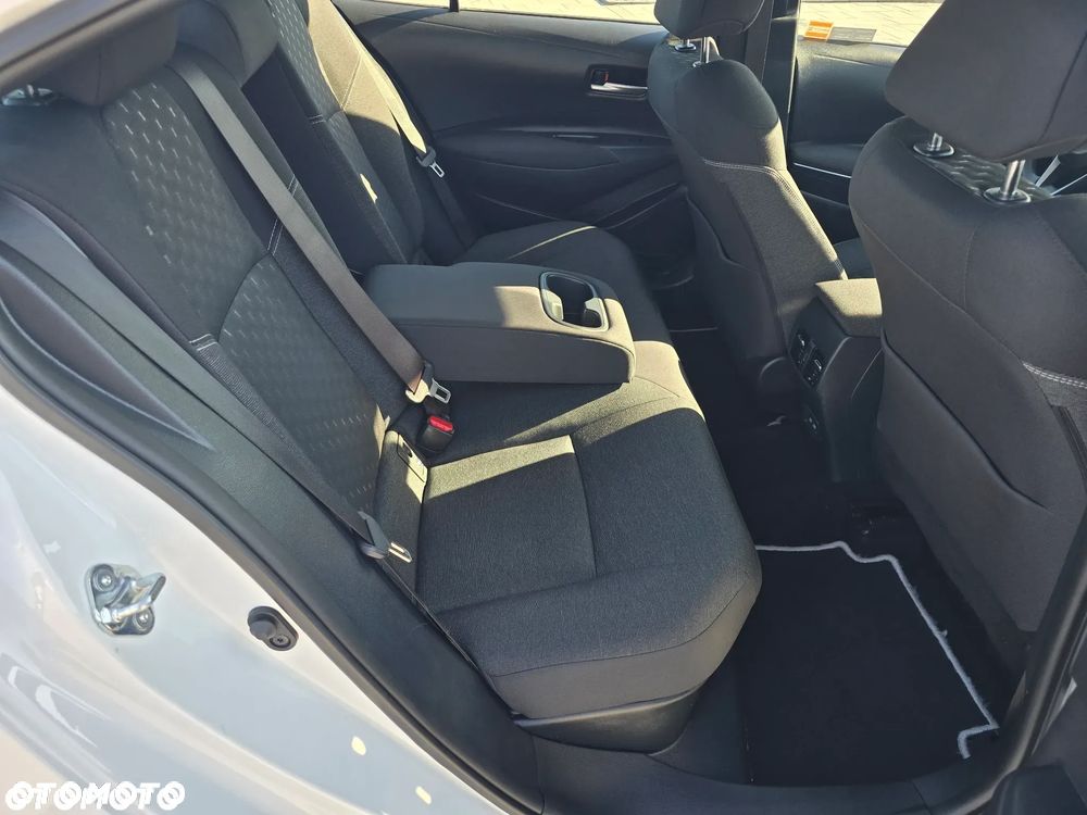 Toyota Corolla 1.8 Hybrid Comfort - 18