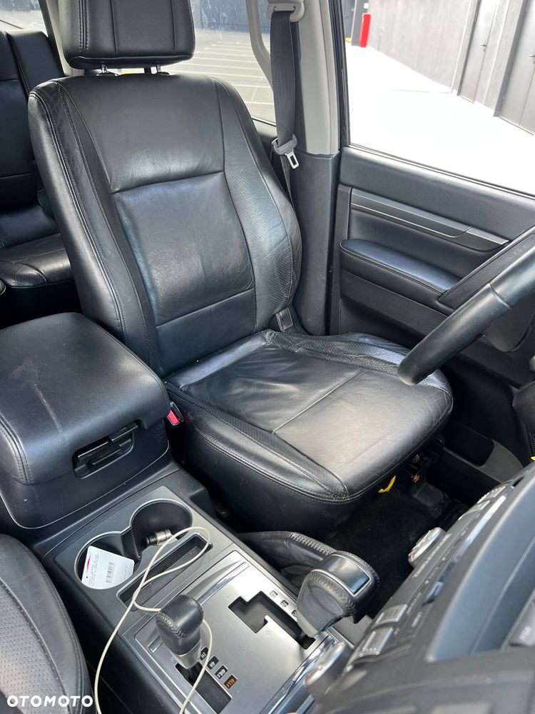 Mitsubishi Pajero 3.8 V6 Automatik Instyle - 11