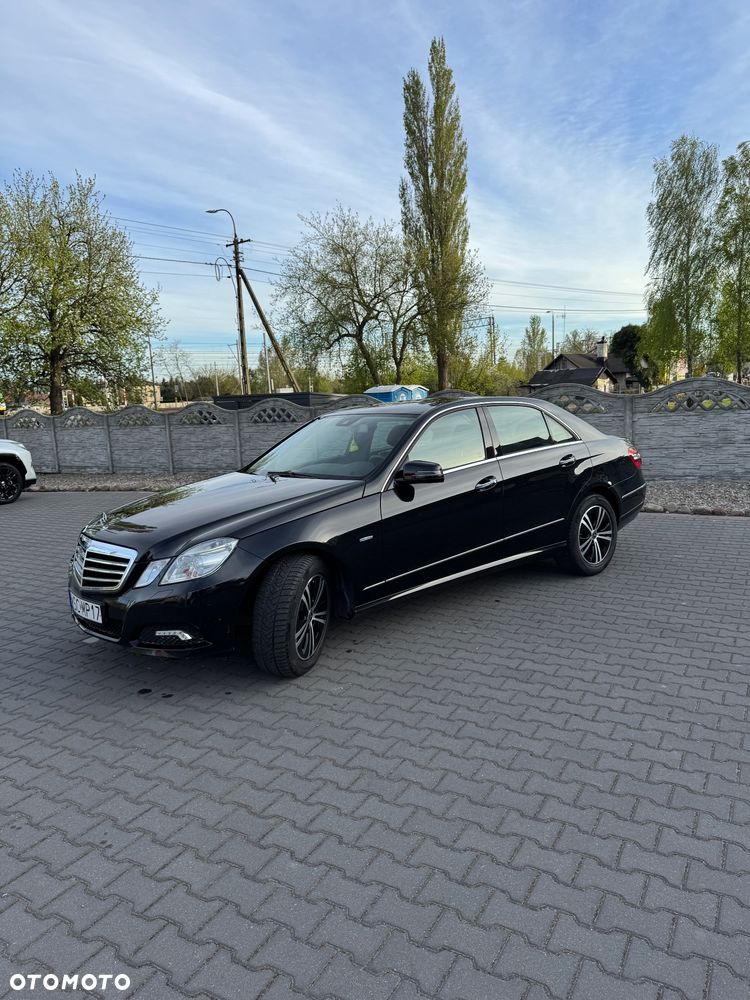 Mercedes-Benz Klasa E 350 CDI 4-Matic - 17